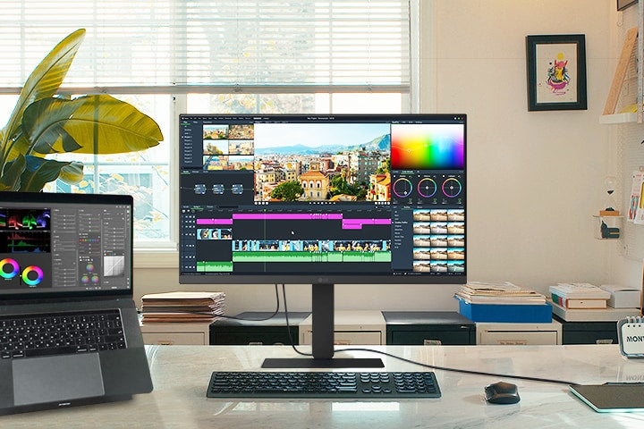 LG 27U730A-B UltraFine 27" 4K UHD IPS Monitor with USB-C