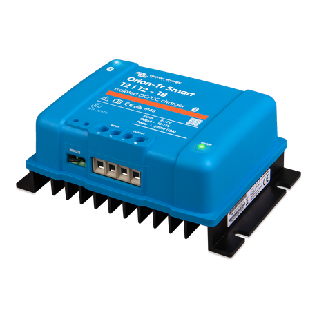 âOrion-Tr Smart DC-DC charger side view with input/output terminals and IP43 protectionâ
âSlim side profile of Orion-Tr 12/12-18A DC-DC charger for vehicle and marine battery systemsâ