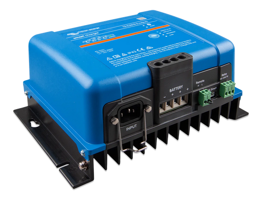 Victron Phoenix Smart IP43 Charger 12/50 (3) 230V