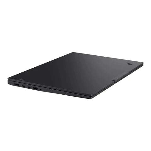 Lenovo ThinkPad E16 Gen 4 Ultra 5 16-inch laptop – keyboard and touchpad