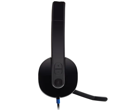 “Side profile of Logitech H540 USB headset showing comfortable headband and microphone”